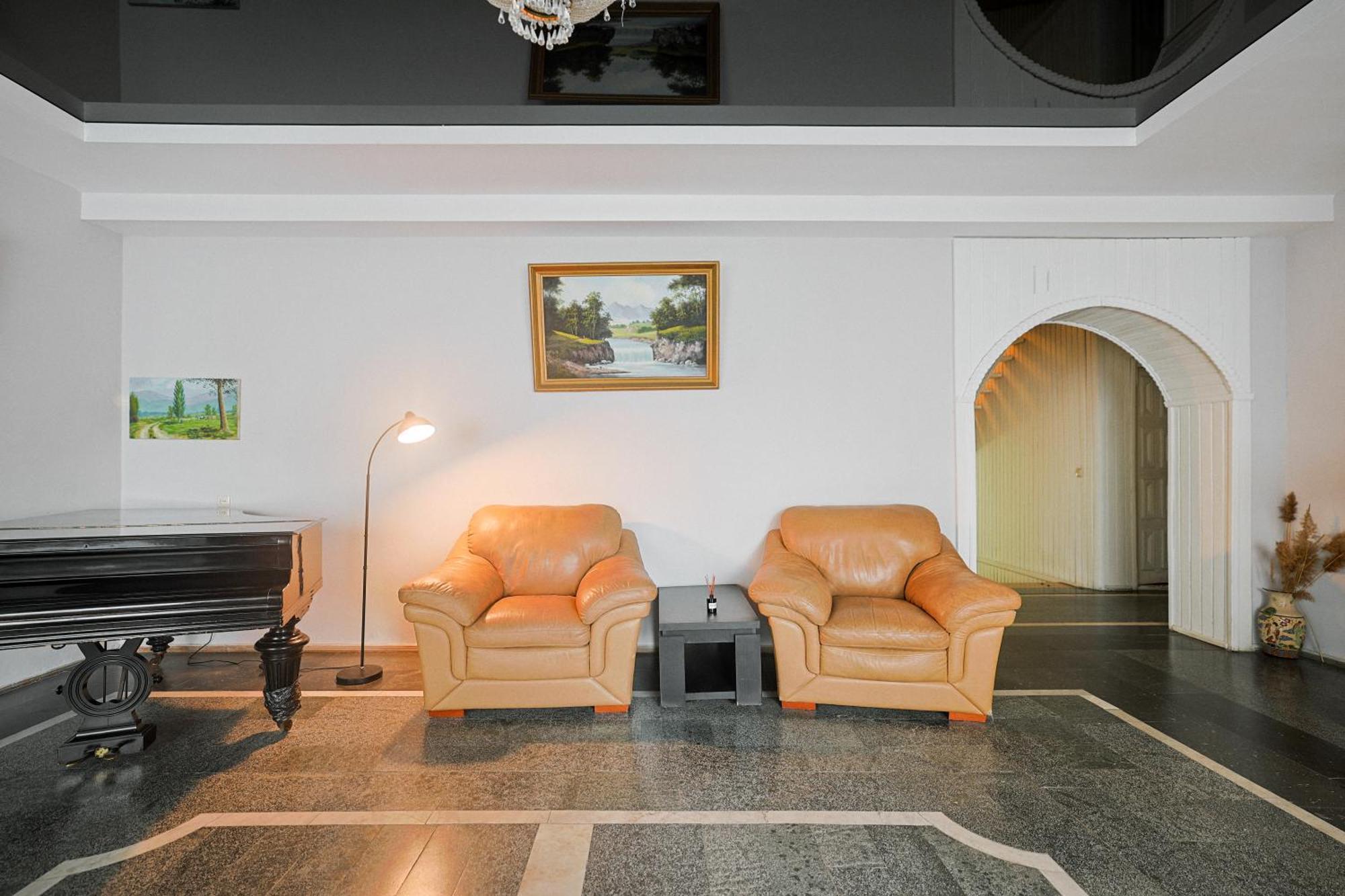 טביליסי Hotel White House מראה חיצוני תמונה