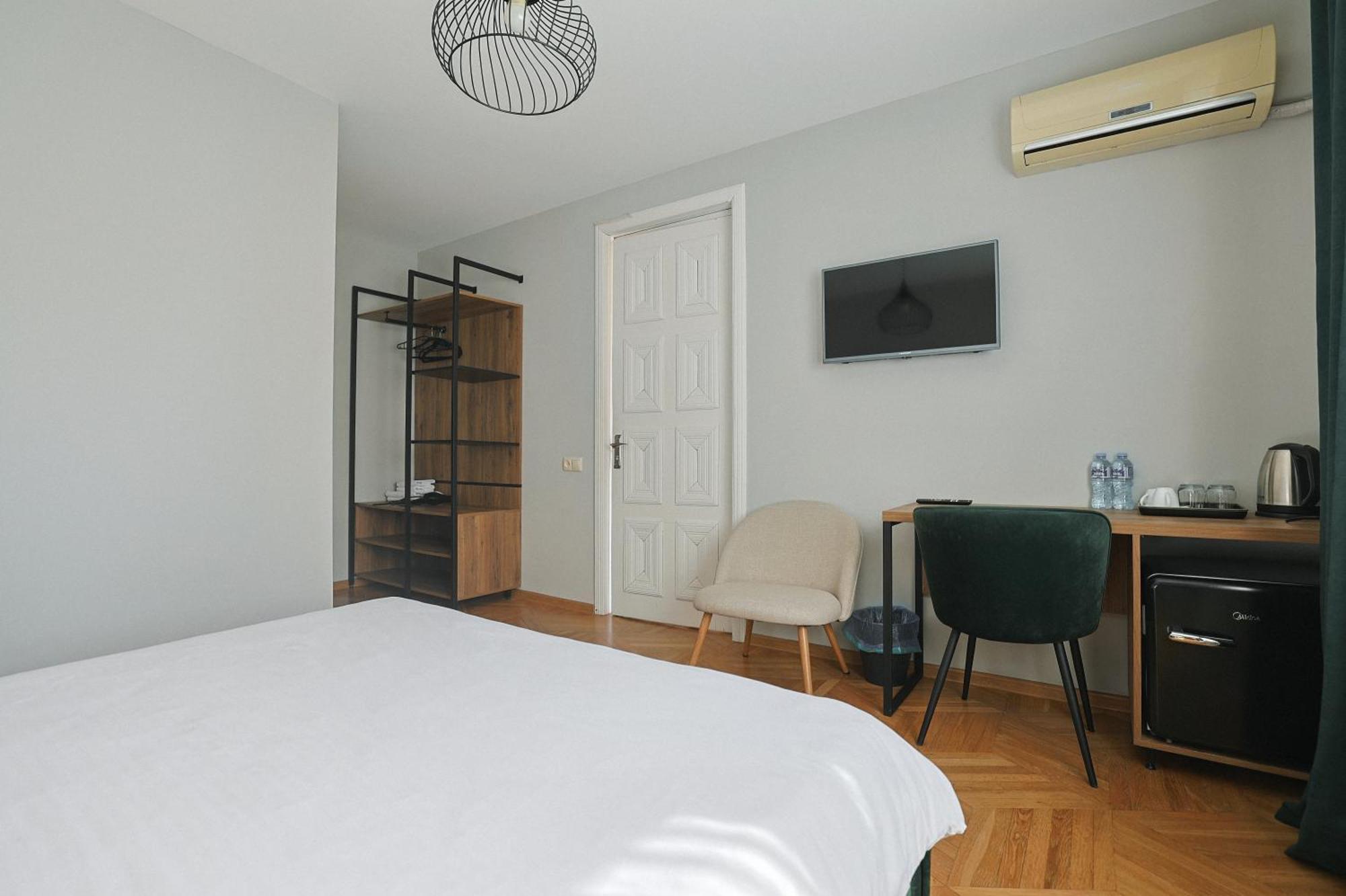 טביליסי Hotel White House מראה חיצוני תמונה