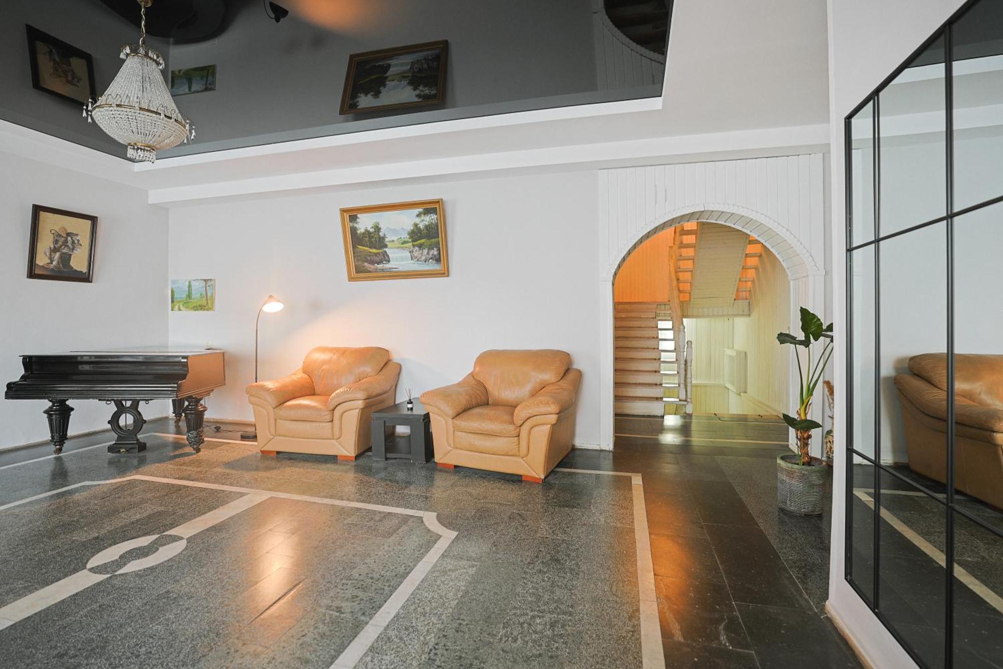 טביליסי Hotel White House מראה חיצוני תמונה